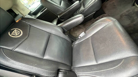 2012 Cadillac Escalade Platinum Edition