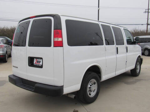 2017 Chevrolet Express LS 2500