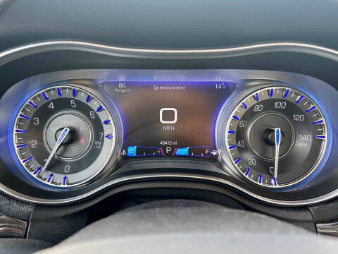 2017 Chrysler 300 Limited