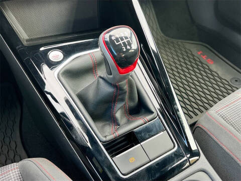 2023 Volkswagen Golf GTI S