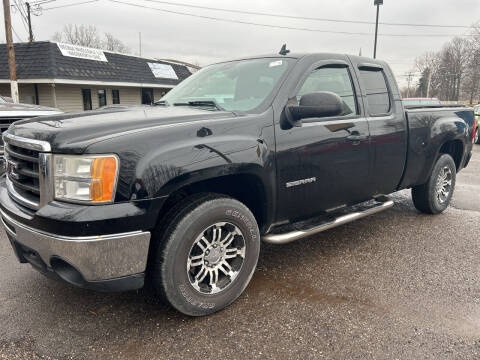 2010 GMC Sierra 1500 for sale at MEDINA WHOLESALE LLC in Wadsworth OH