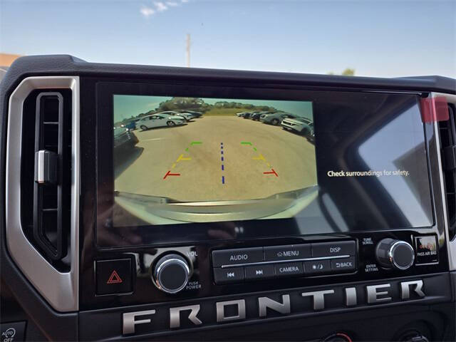 2025 Nissan Frontier SV