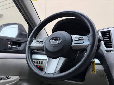 2011 Subaru Outback 2.5i