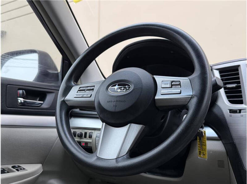 2011 Subaru Outback 2.5i