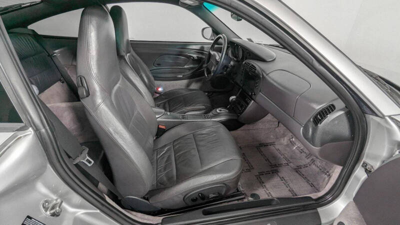 1999 Porsche 911 Carrera 4