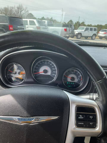 2011 Chrysler 200 Limited