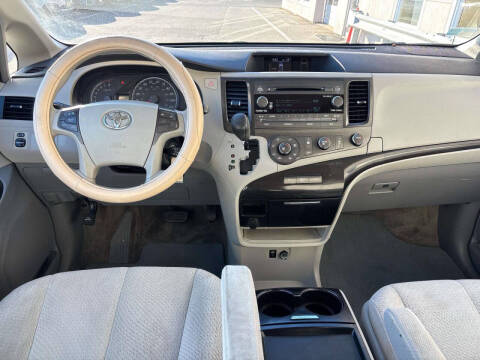 2011 Toyota Sienna
