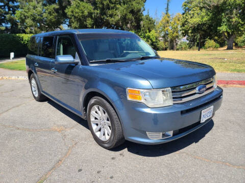 2010 Ford Flex for sale at ROBLES MOTORS in San Jose CA