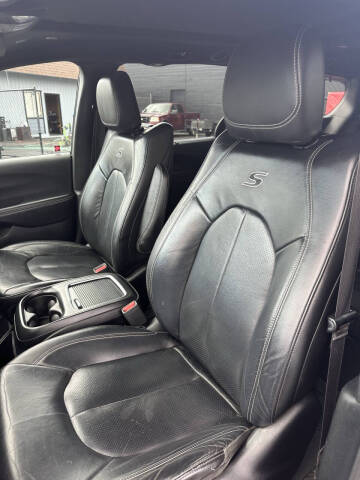 2018 Chrysler Pacifica Touring L Plus