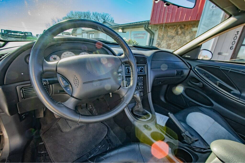 2001 Ford Mustang SVT Cobra 80