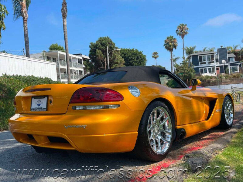 2003 Dodge Viper SRT-10