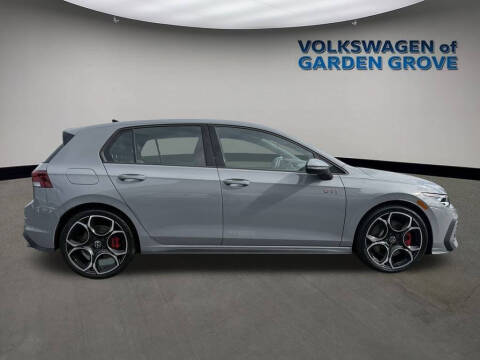 2025 Volkswagen Golf GTI Autobahn