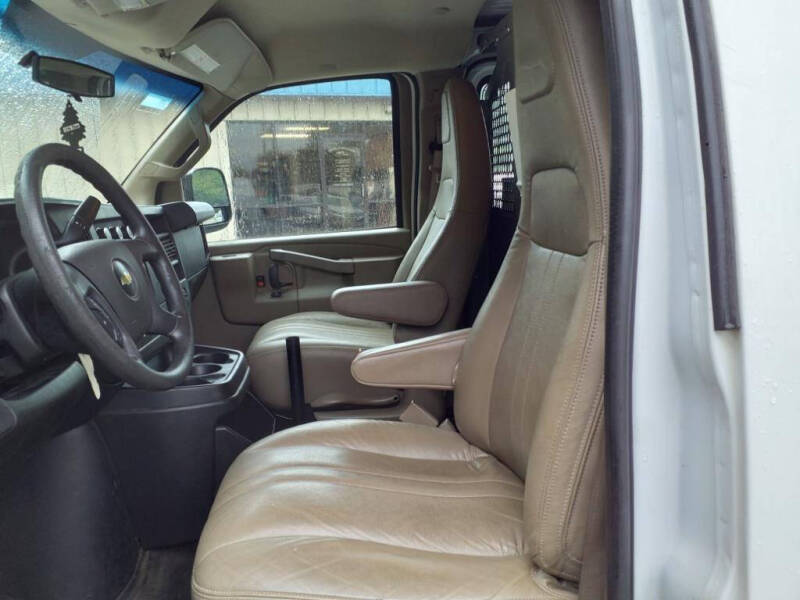 2017 Chevrolet Express 2500