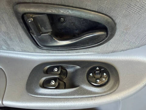 2004 Hyundai Accent