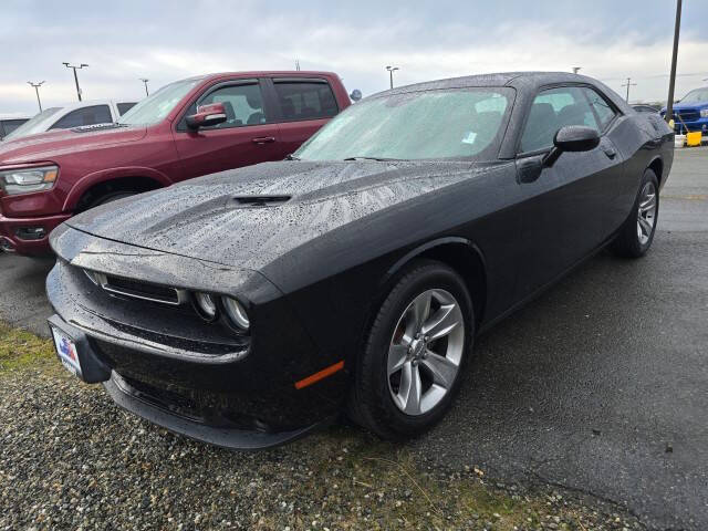 2017 Dodge Challenger SXT