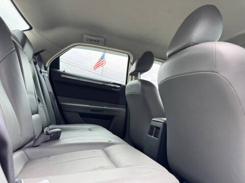 2005 Chrysler 300 Touring