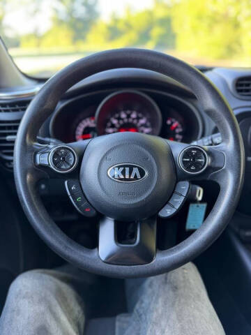 2016 Kia Soul +