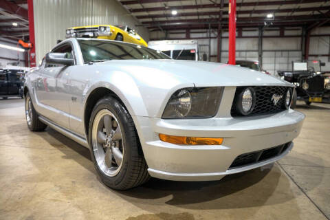 2005 Ford Mustang GT Premium