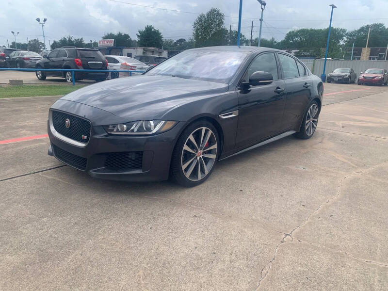 2019 Jaguar XE S
