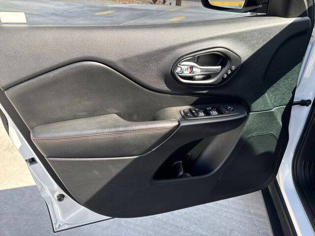 2019 Jeep Cherokee Trailhawk