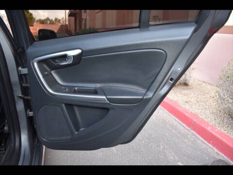 2016 Volvo S60 Cross Country T5 Platinum