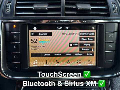 2017 Lincoln Continental Select