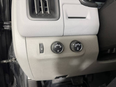 2022 GMC Canyon Elevation Standard