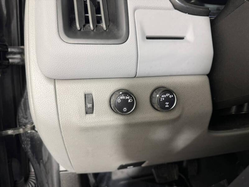 2022 GMC Canyon Elevation Standard