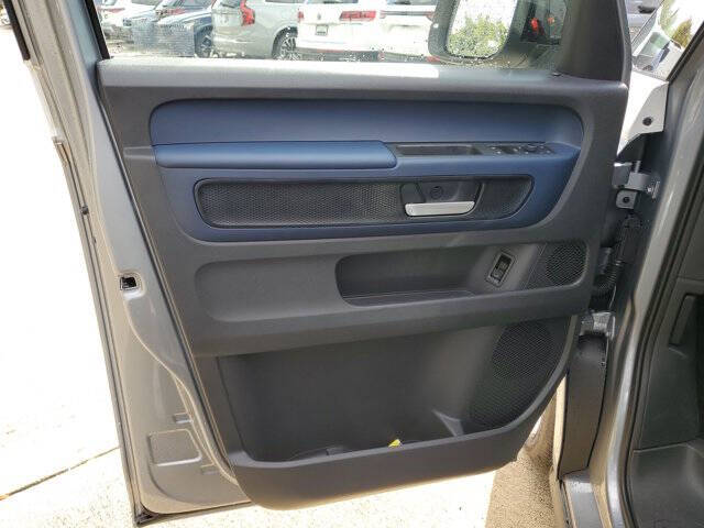 2025 Volkswagen ID. Buzz Pro S Plus 4Motion