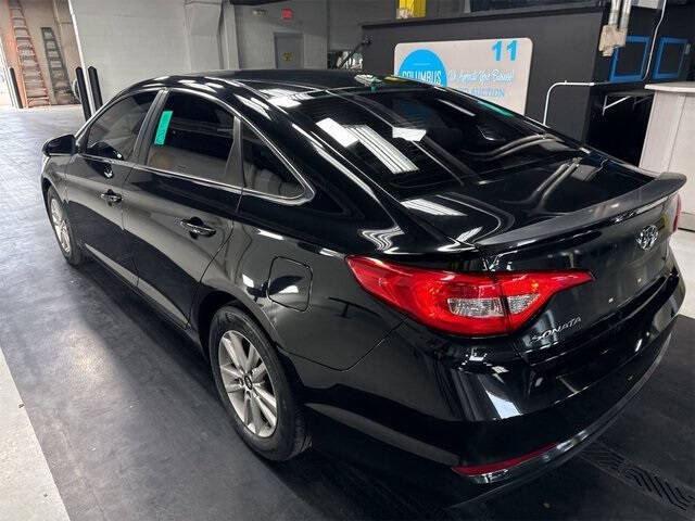 Used 2016 Hyundai Sonata SE with VIN 5NPE24AFXGH330915 for sale in Hazard, KY