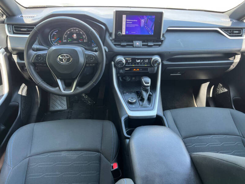 2023 Toyota RAV4 Hybrid SE