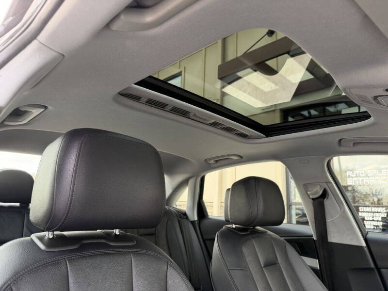 2017 Audi A4 2.0T quattro Premium Plus