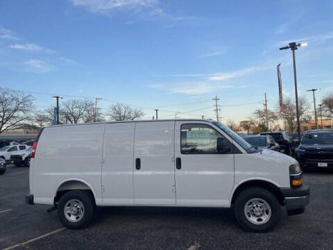 2025 Chevrolet Express 2500