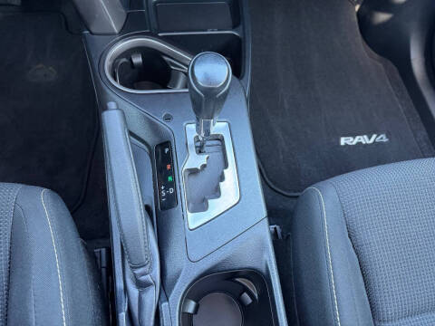 2017 Toyota RAV4 Hybrid XLE