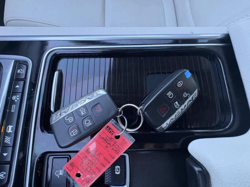 2016 Jaguar XF 35t Premium