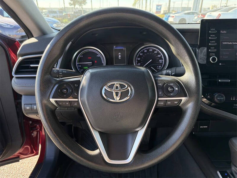 2021 Toyota Camry Hybrid LE