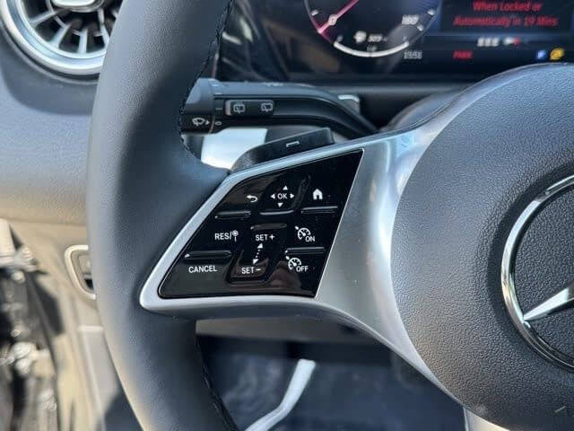 2025 Mercedes-Benz GLB GLB 250