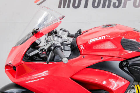 2022 Ducati Panigale V2