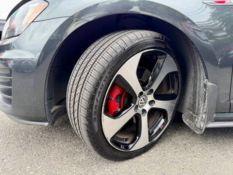2015 Volkswagen Golf GTI S