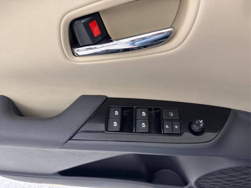 2016 Toyota Prius Four