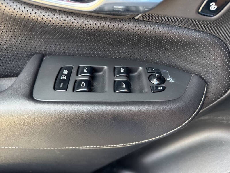 2019 Volvo XC90 T5 R-Design