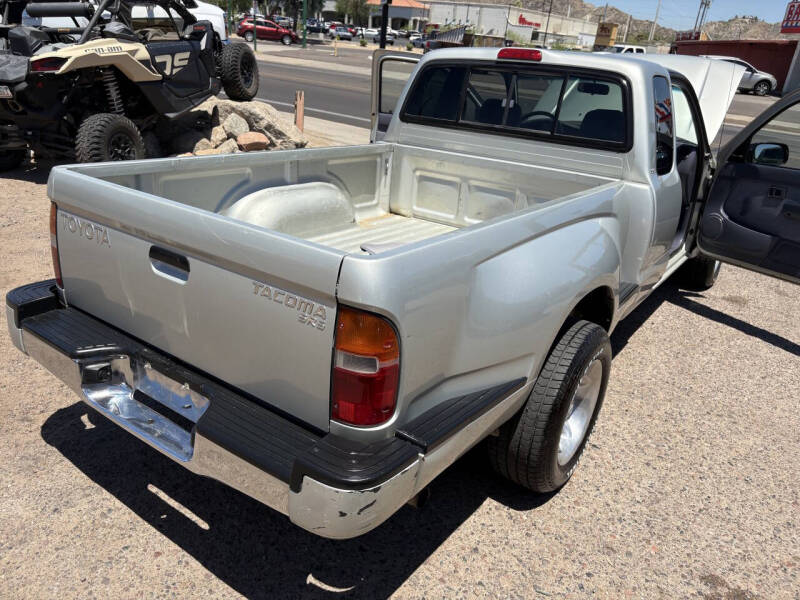 2000 Toyota Tacoma SR5