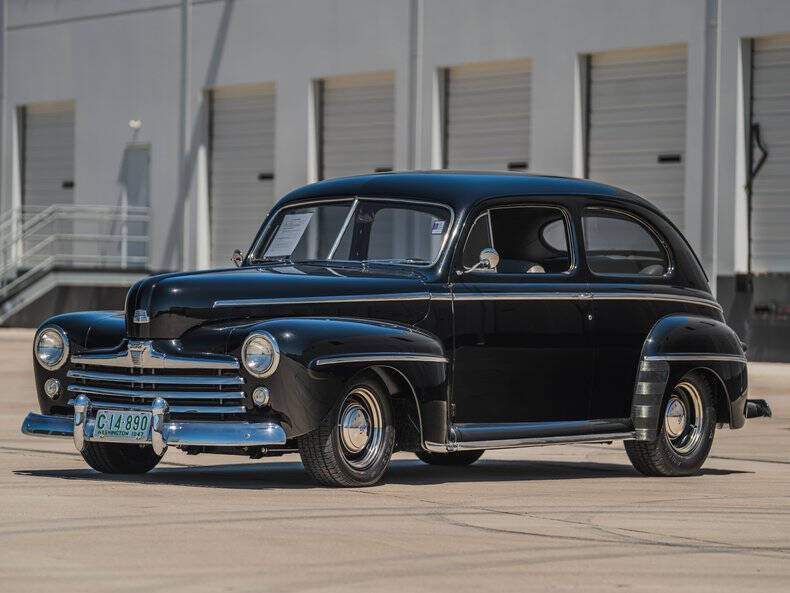 1947 Ford Super Deluxe