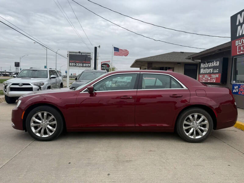 2016 Chrysler 300