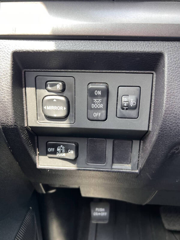 2014 Toyota Tundra SR5