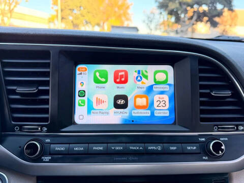 2018 Hyundai Elantra