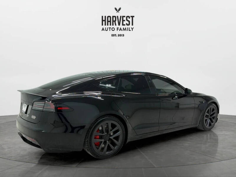 2023 Tesla Model S Plaid