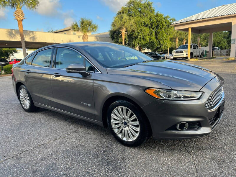 2013 Ford Fusion Hybrid SE