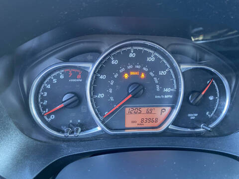 2018 Toyota Yaris 5-Door LE