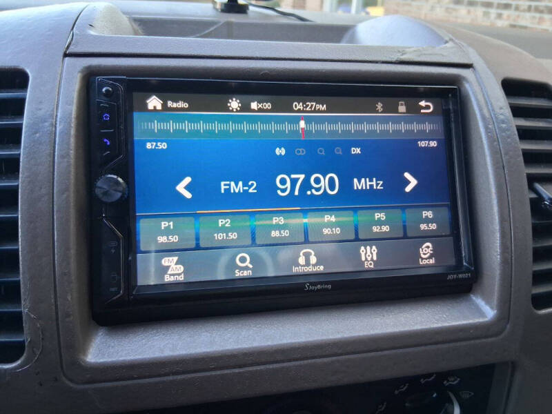 2007 Nissan Frontier LE